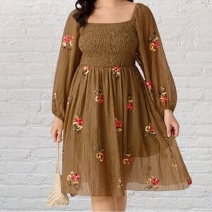 2X Long Sleeve Midi Dress with Floral Embroidery 💐